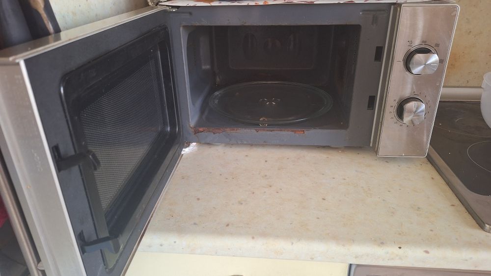 Микровълнова фурна Gorenje– Работи! Само 50 лв – Варна!