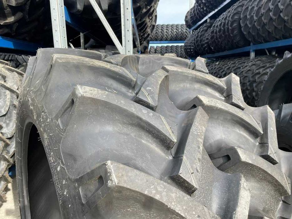 13.6-36 Anvelope noi agricole de tractor spate cu 8PR ozka