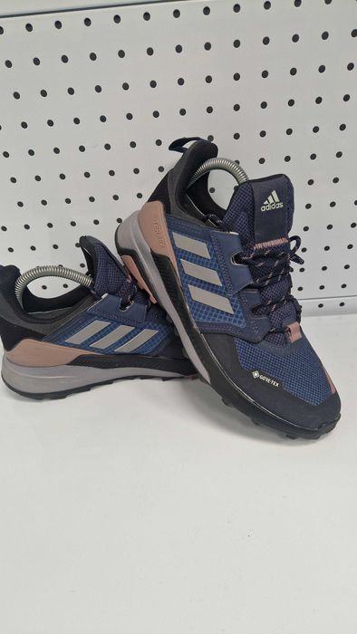 Оригинални дамски маратонки- Adidas Terrex