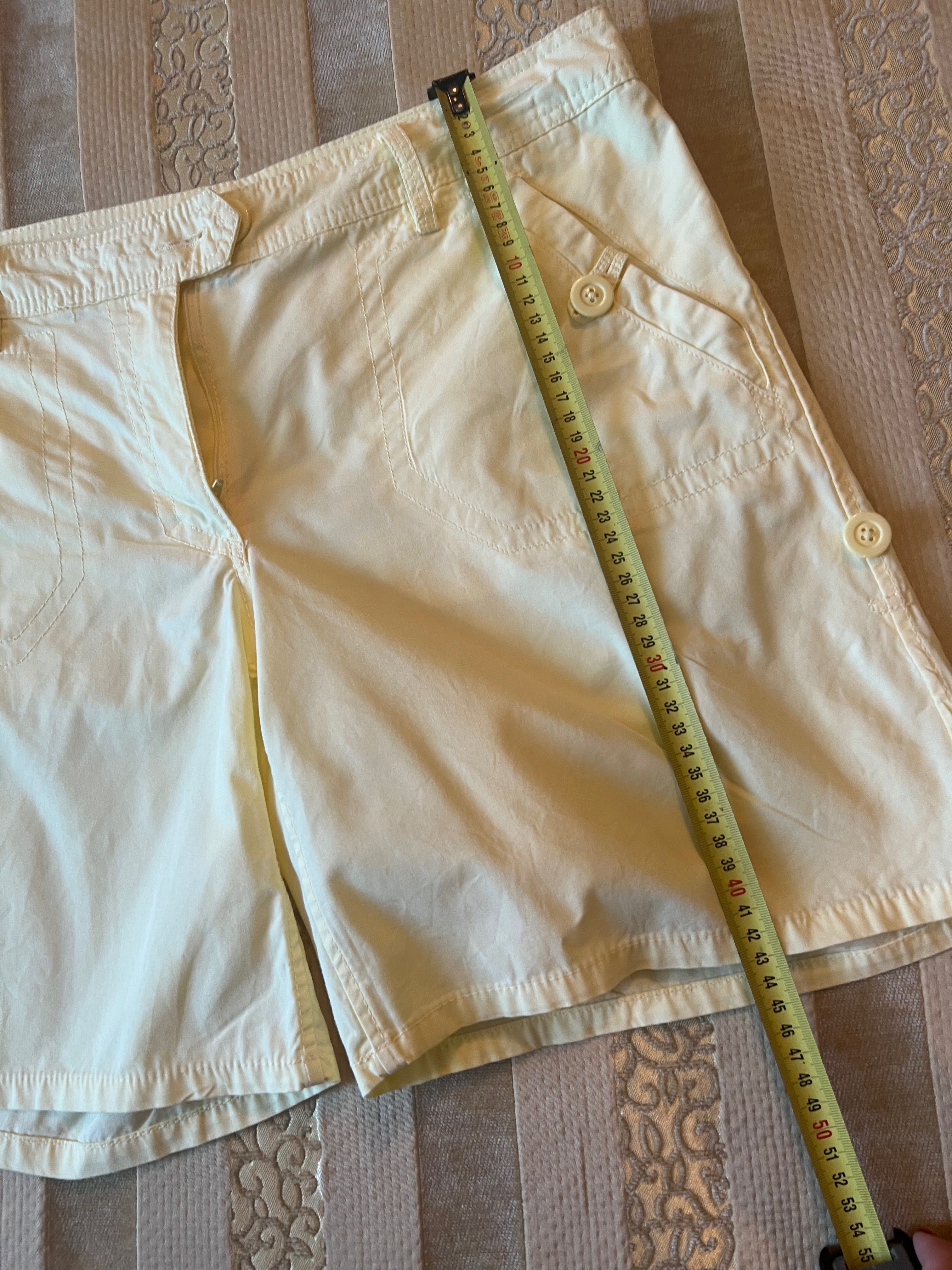 Pantaloni scurti HM 42