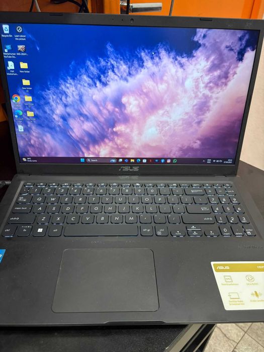 HOPE AMANET P2-Laptop asus vivobook 15