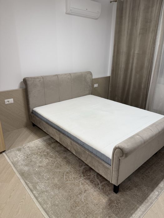 Pat lux 160x200 cu cadru + saltea + covor