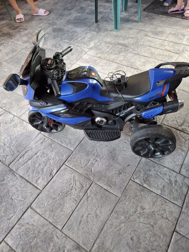 Motor copii pe 3 roti