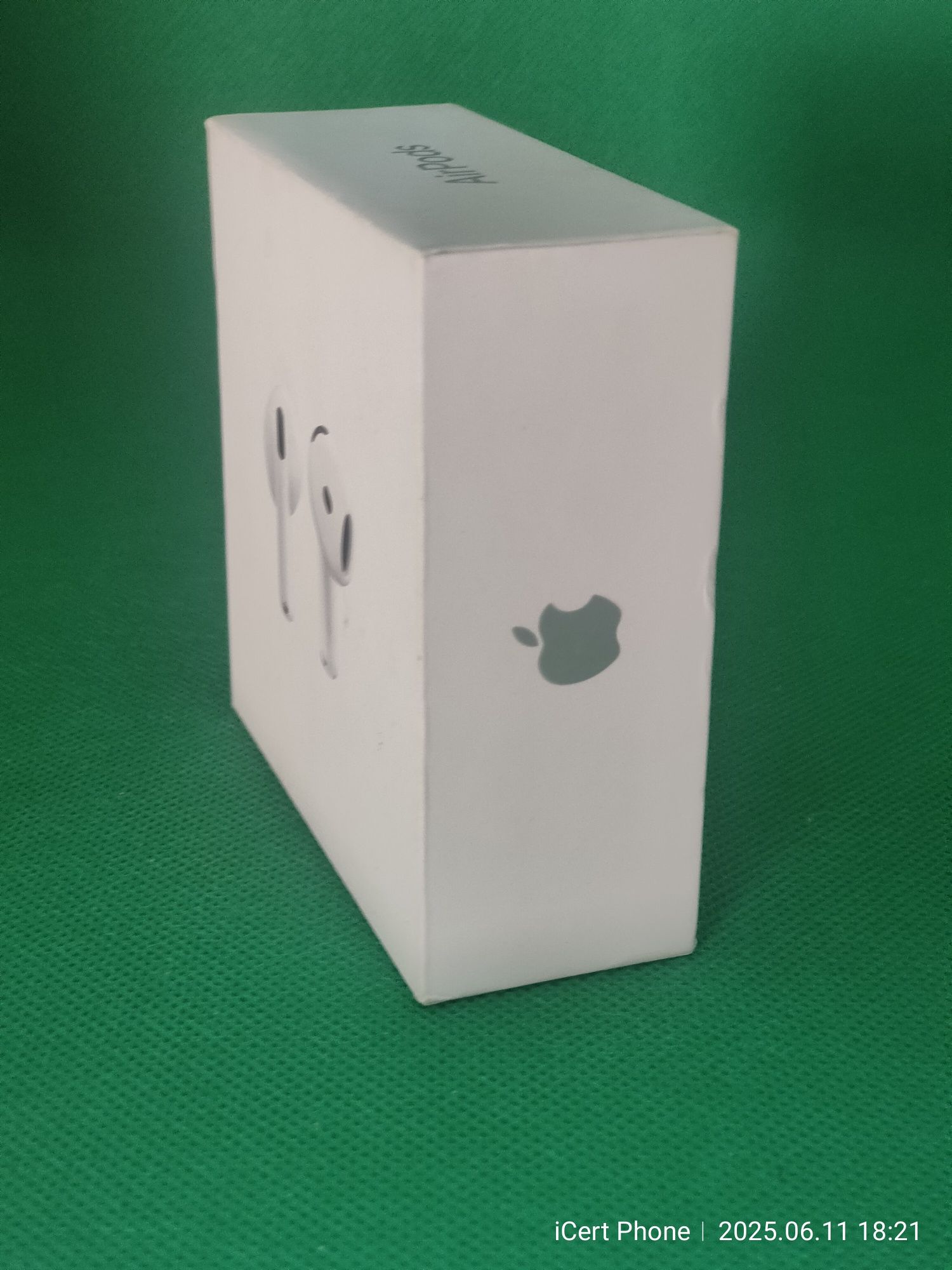 AirPods4  sigilate * garantie *