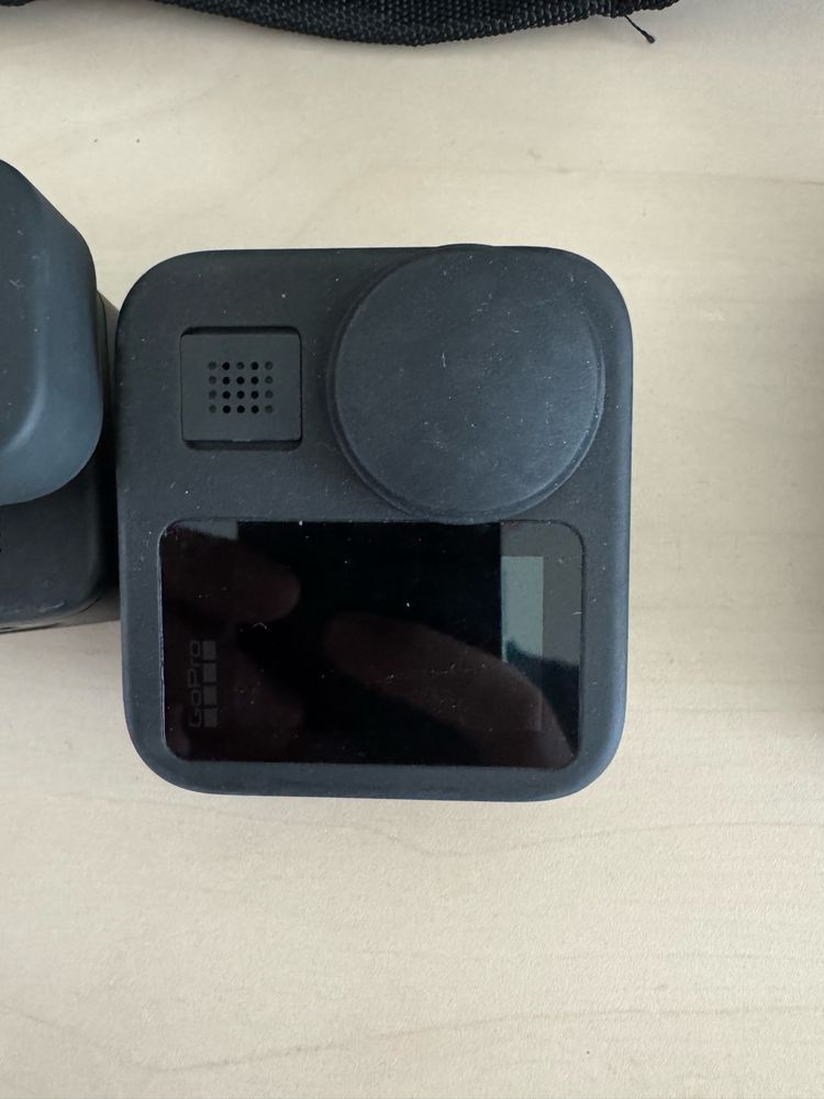 GoPro Hero 11 si GoPro 360