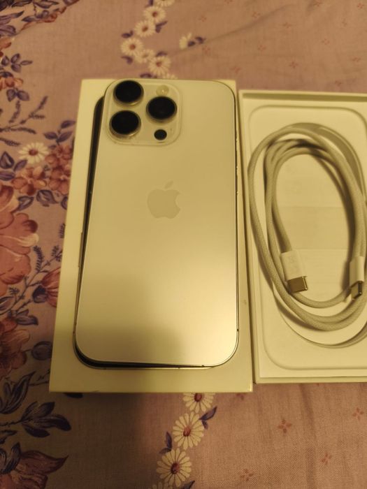 Vand iphone 16 pro de 128 gb