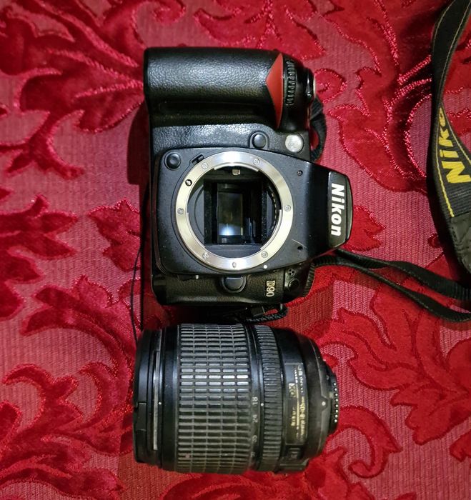 Фотоаппарат Никон д90 Отдам в хорошие руки :p    p.s. возможен торг