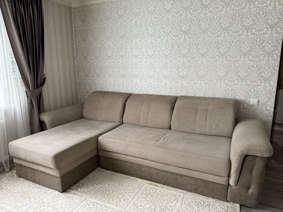 Продам очень удобный мягкий уголок