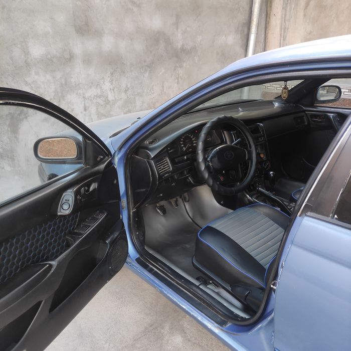 Продается Toyota Karina E