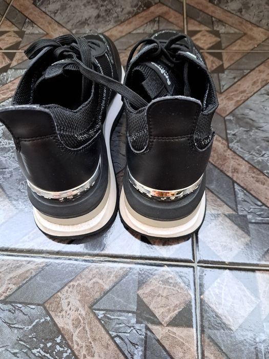 Нови обувки Pepe Jeans