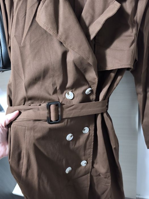 Шлифер в цвят шоколадово кафяво