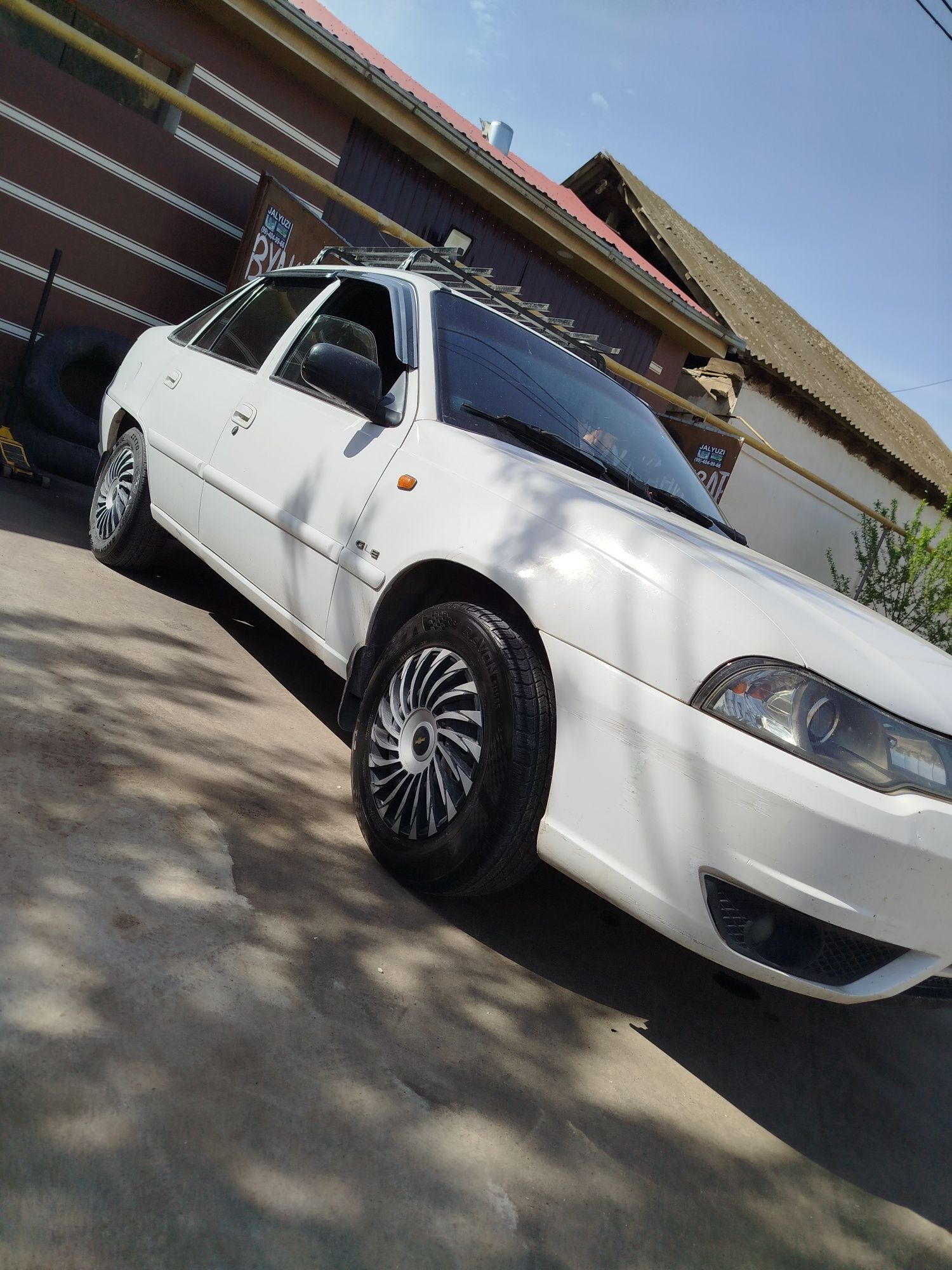 Nexia ll ,.1.6 donc