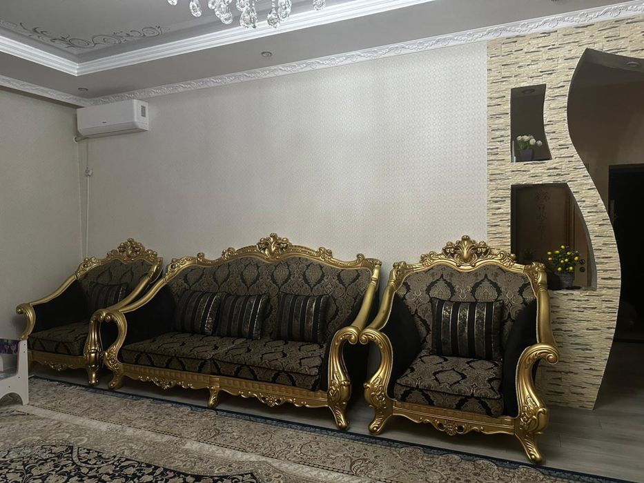 Продается диван с креслом и сервант