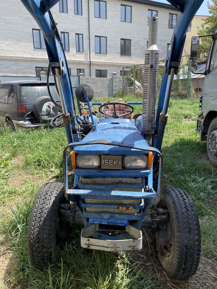 Продам мини трактор срочно