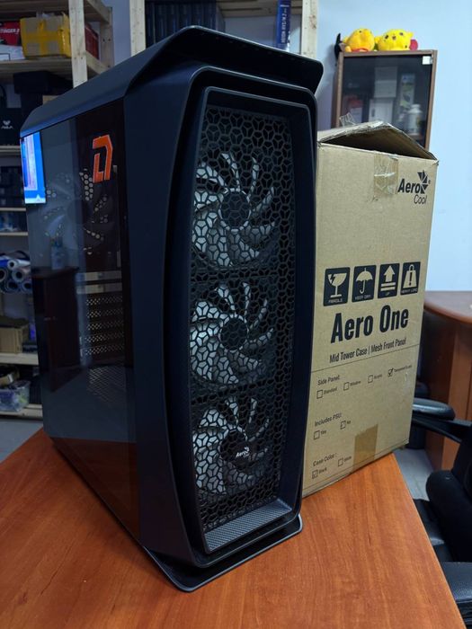 Игровой корпус с подсветкой Aerocool Cylon !