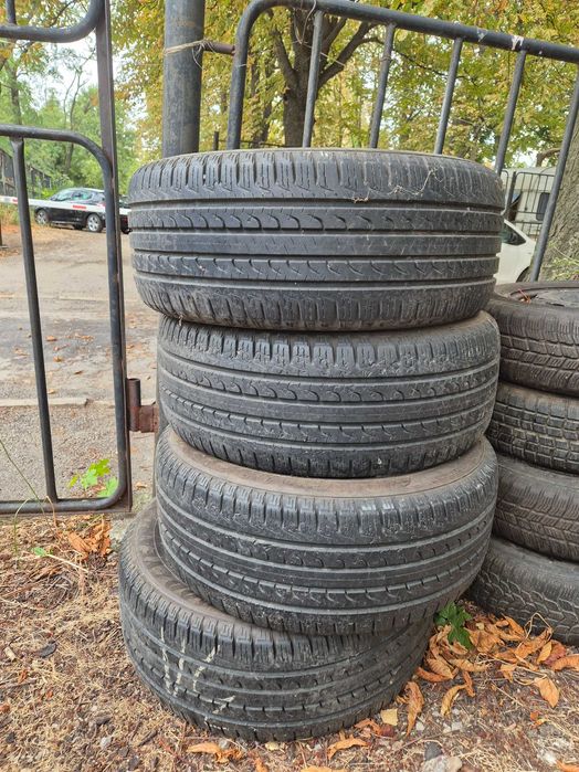 Гуми с джанти Barum 185/65/15 и 4 броя гyми  GOODYEAR  235/55/17