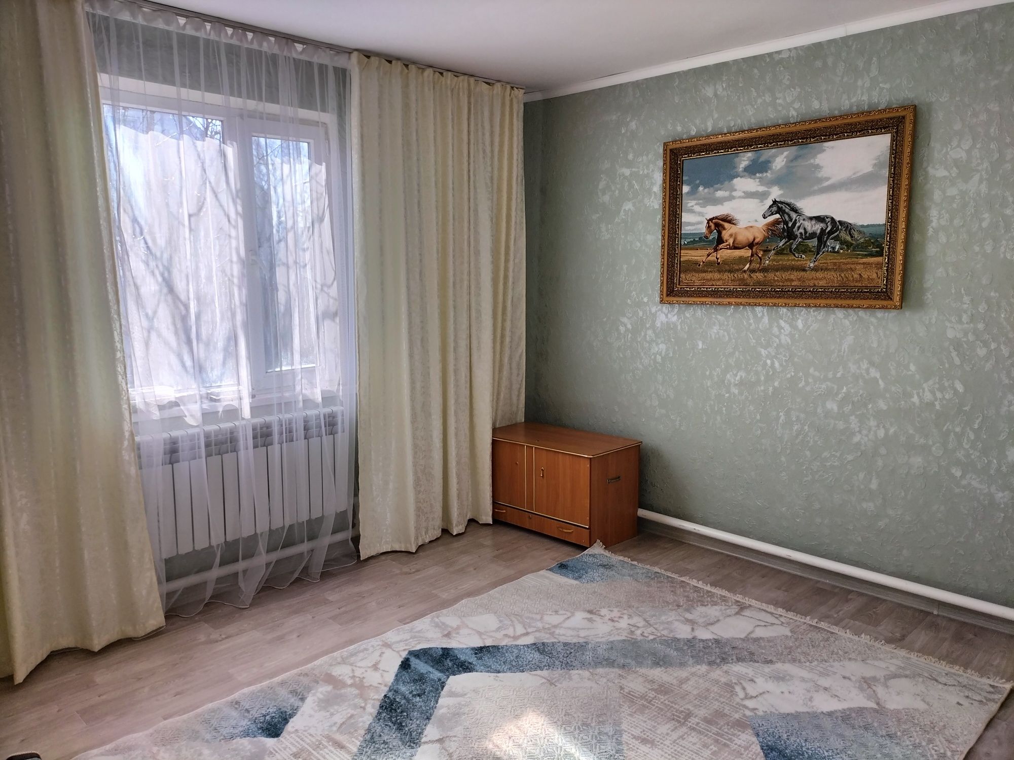 Продается теплый, уютный дом в ст. Зачаганский.
