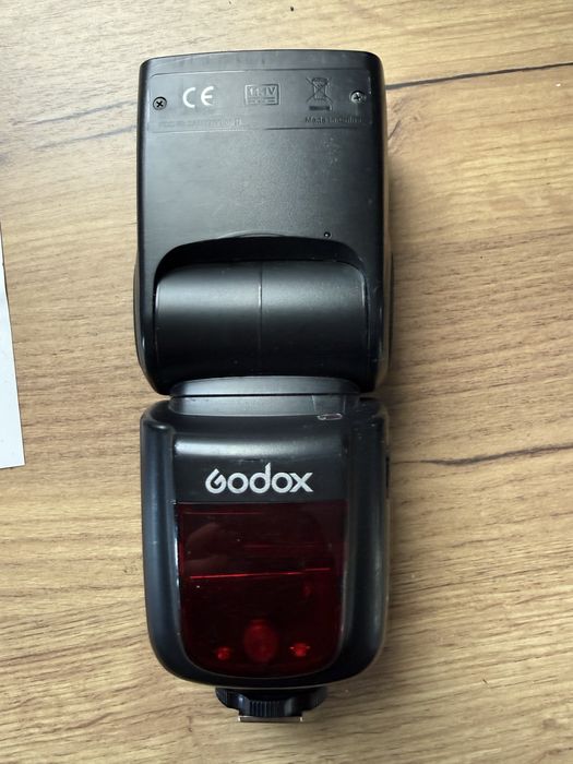Blitz godox V860c pentru canon