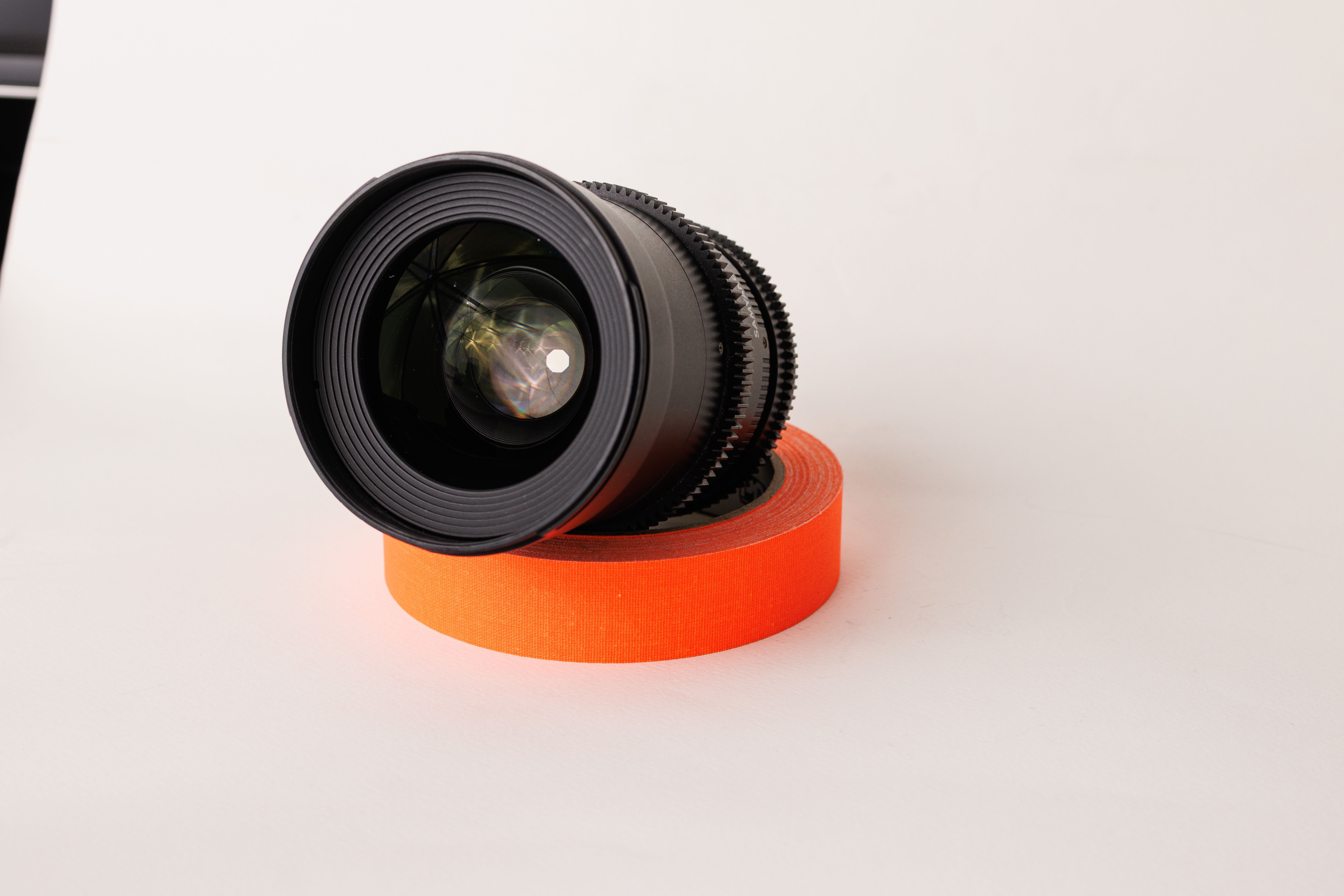 Обективи SAMYANG 14, 24, 35, 85mm Canon RF mount