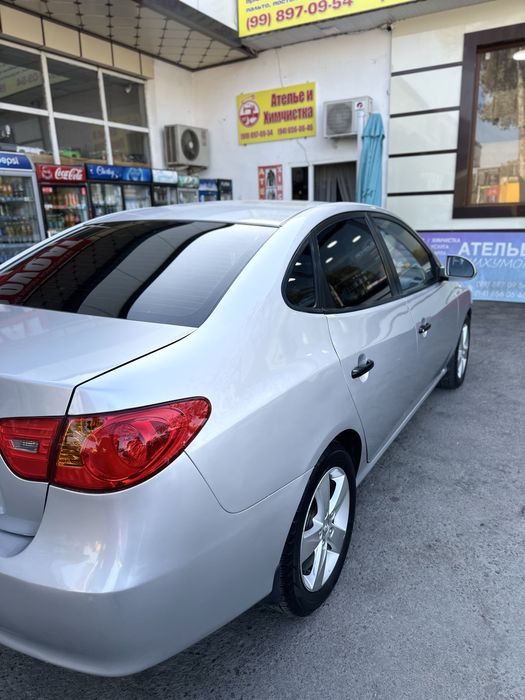 Hyundai  elantra