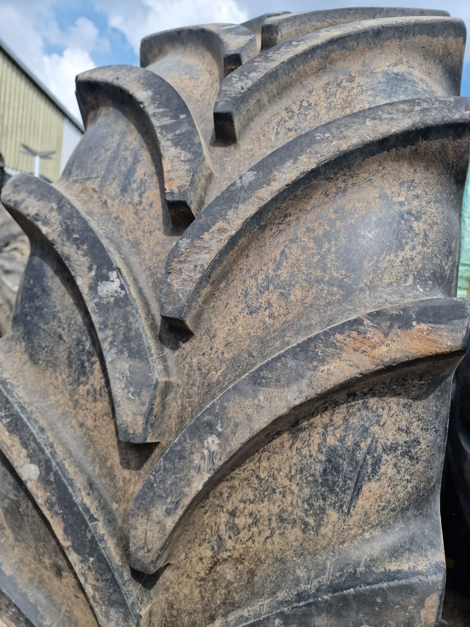 Cauciuc Agricol 600/65R38 marca Vredestein