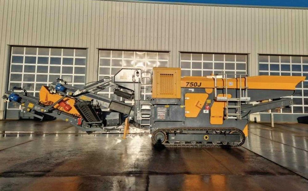 Шведская мобильная щековая дробилка с встроенным грохотом В НАЛИЧИИ