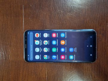 Продавам Samsung Galaxy S8+