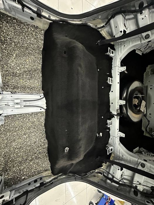 Shumka avto /shumaizolatsiya/aksiya