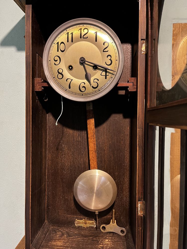 Ceas vechi cu pendul de perete FMS Mauthe Viola Gong