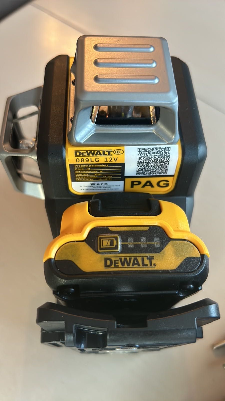 3D DeWalt DW089LG лазерен нивелир