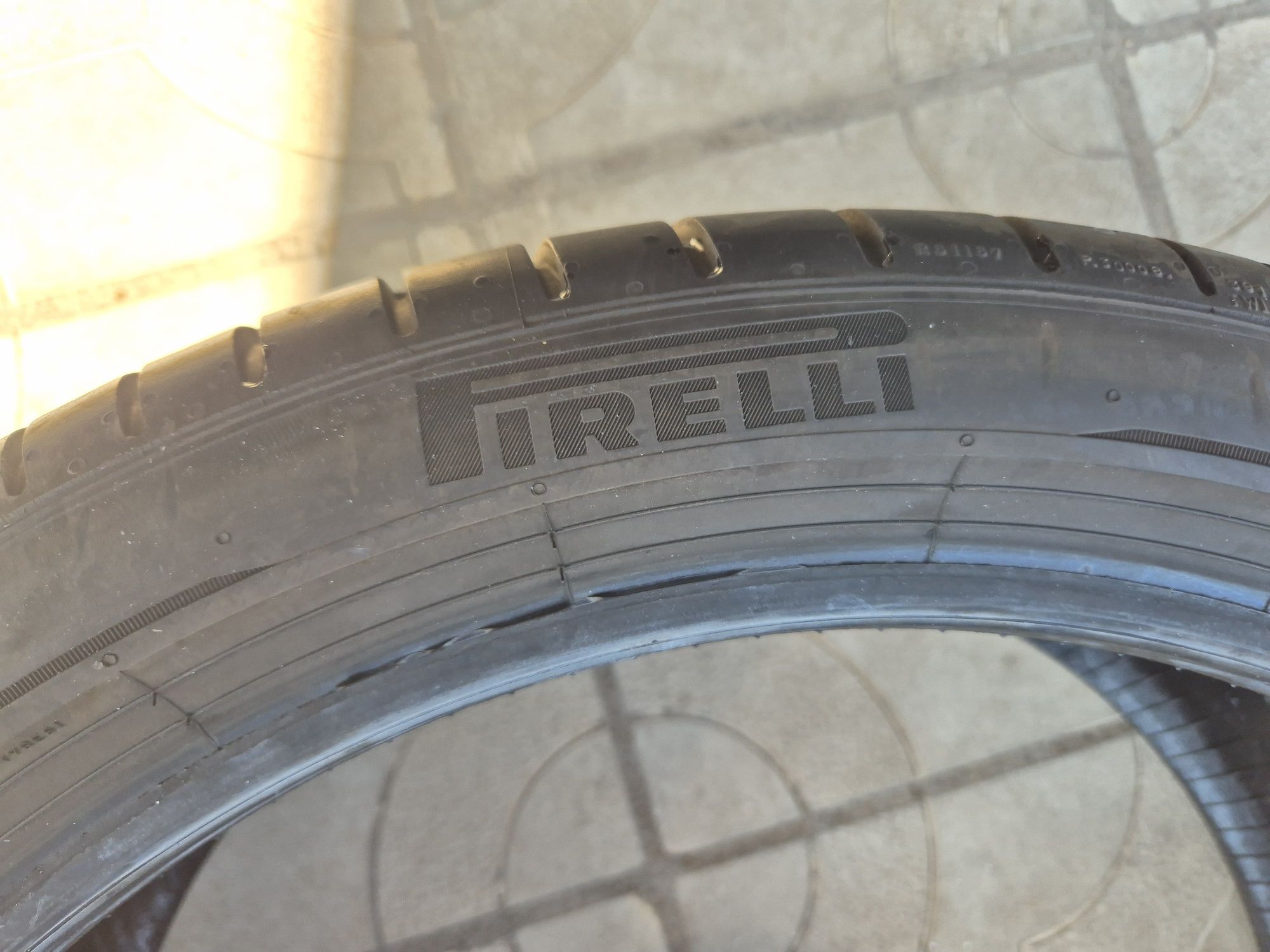 2бр.летни гуми 255/35/19 96Y Pireli RSC 22г.