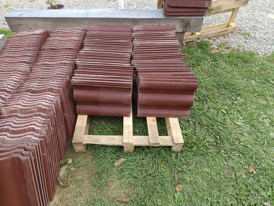 Țiglă mediteran de beton 3,50 lei bucata