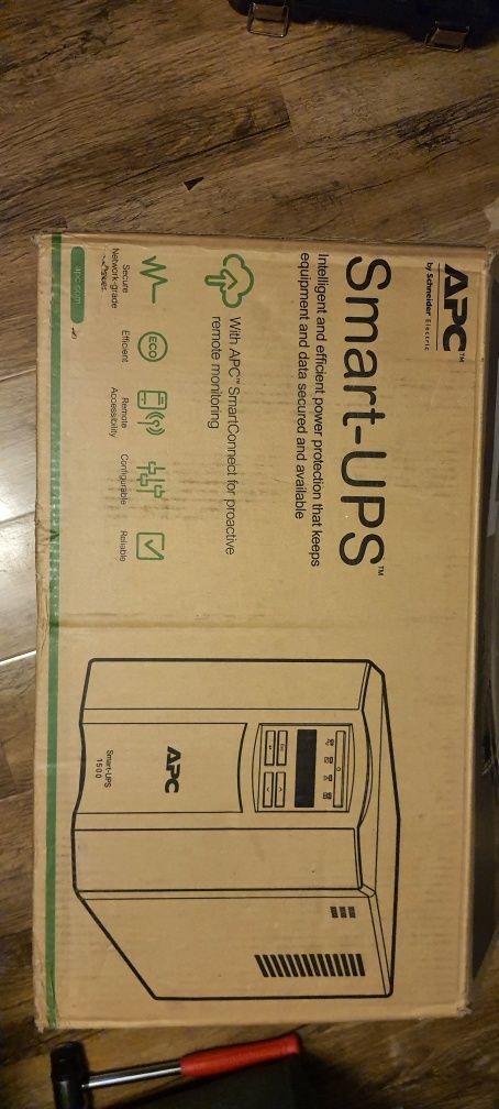 Apc Smart-UPS 1500 VA SMT 1500IC