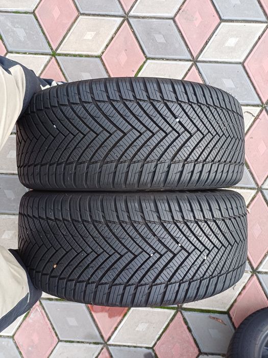 Vand 2 anvelope de iarna 225 45 r17 IMPERIAL ca si noi din 2023