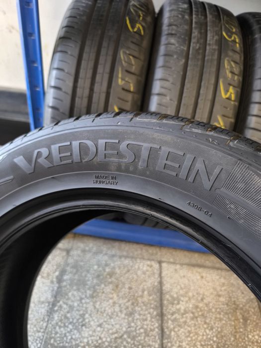 235 55 17 Vredstein Зимни 2бр.