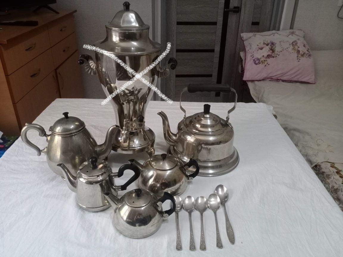 Чайники по 0,5л.,0,75л,1,2л ,3л ,ложки мельхиоровые