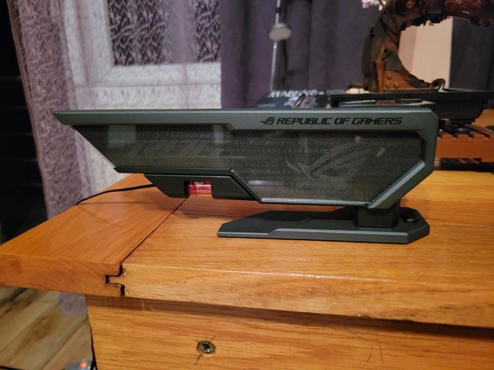 Stand placă video cu rgb - Asus ROG Herculix