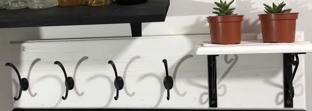 Cuier haine cu polita