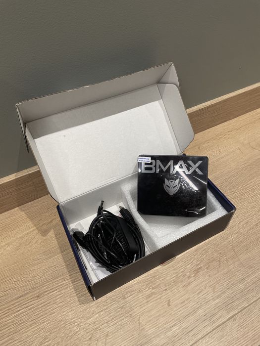 Малък преносим компютър BMAX B2 Pro Mini PC