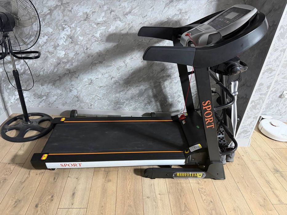 Продам беговую дорожку