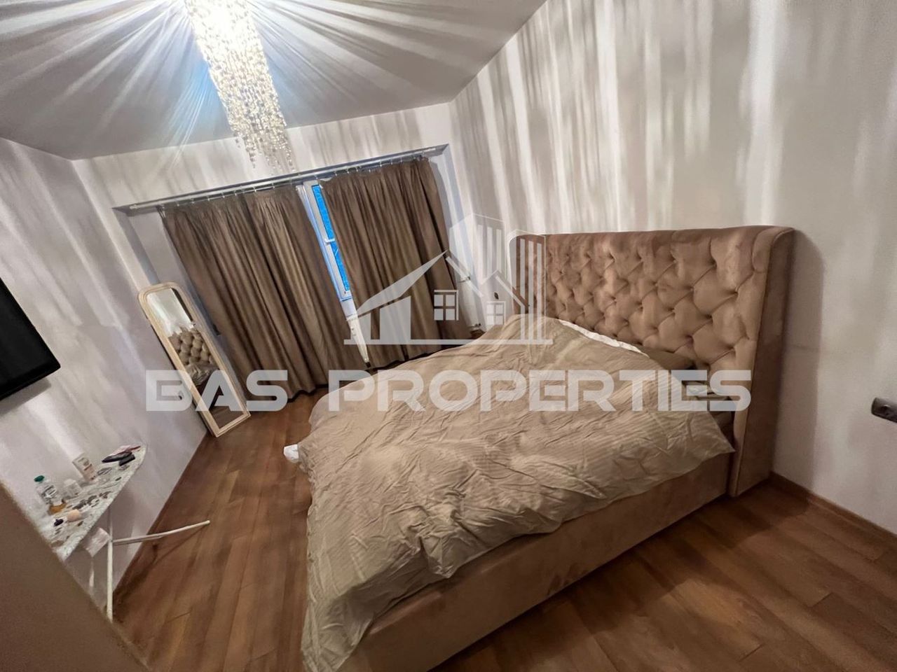 Продава се Тристаен апартамент в София, Бъкстон - 90 кв.м за 2223 €/кв.м - Снимка #6