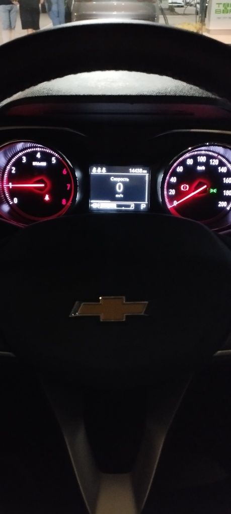 Срочно продаю Tracker LTZ Plus