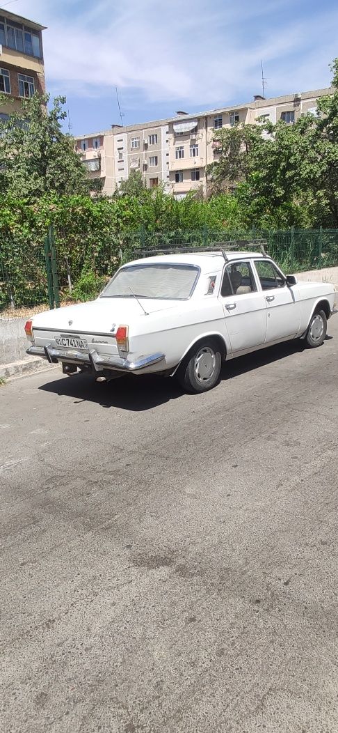 Автомобиль волга газ 2401