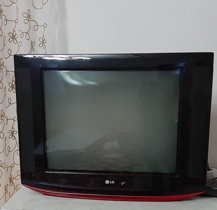 Телевизор  LG сатылады