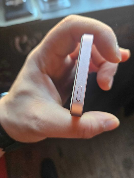 iPhone 5 SE Rose Gold