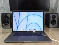 MacBook Pro 15" with TouchBar (i7 7820HQ 16/512GB)