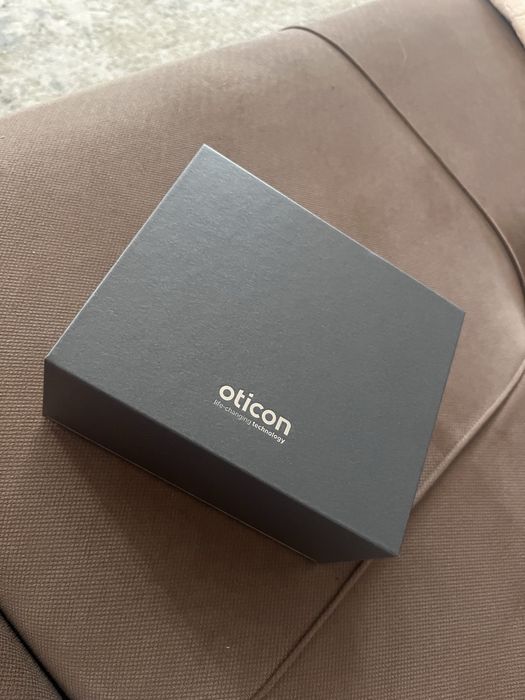 Слуховой аппарат Oticon