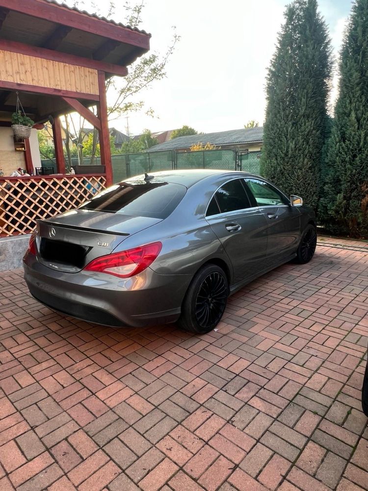Mercedes CLA 200