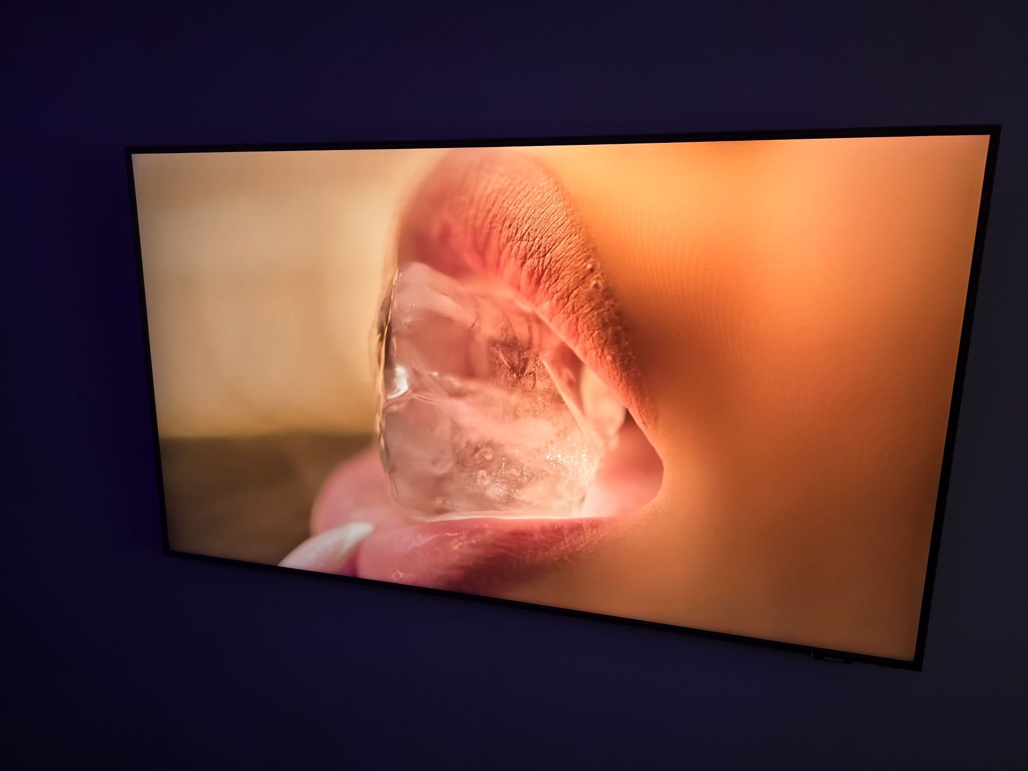 Телевизор Samsung QLED 50" UHD 4K QE-50Q60А в гаранция