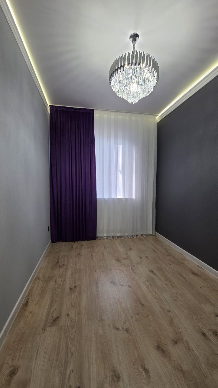 Продам  3 комнатная  квартира  на Авиасозлар  3